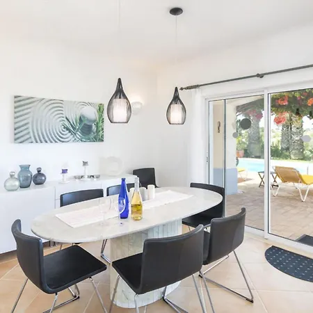 Luxurioese - Privater Pool Und Schoener Garten By Interhome Estombar