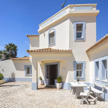 Luxurioese - Privater Pool Und Schoener Garten By Interhome * Estômbar