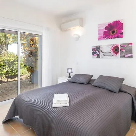 Luxurioese - Privater Pool Und Schoener Garten By Interhome Feriehus Estômbar