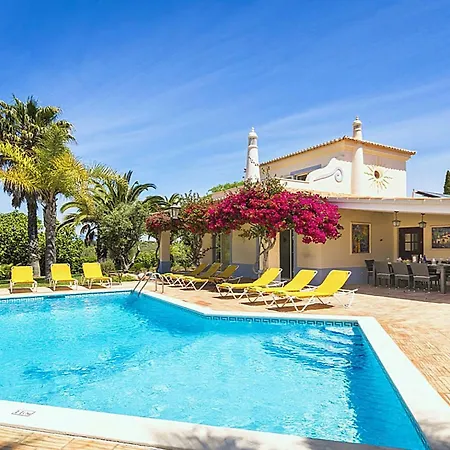 Luxurioese - Privater Pool Und Schoener Garten By Interhome