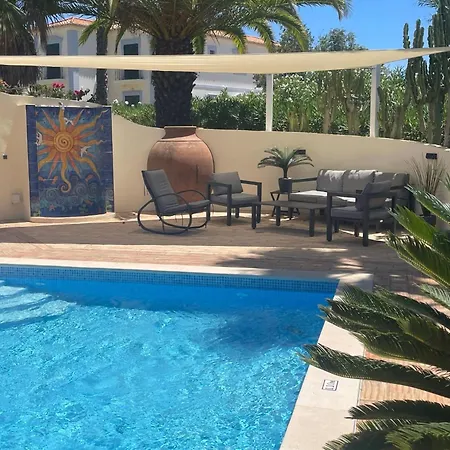 Luxurioese - Privater Pool Und Schoener Garten By Interhome Estômbar