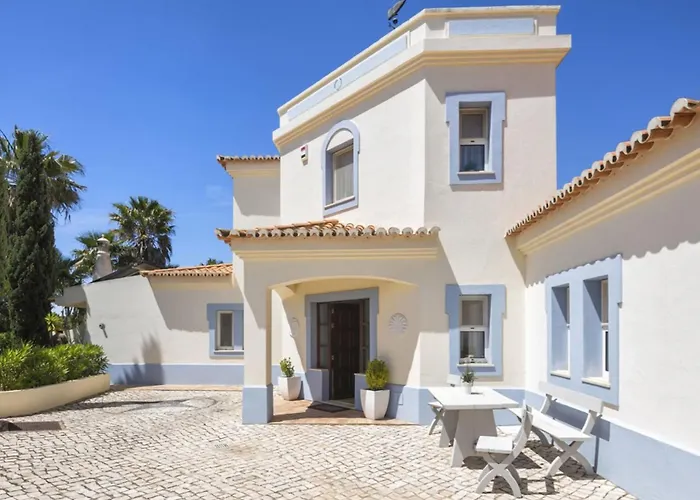 Luxurioese - Privater Pool Und Schoener Garten By Interhome * Estômbar