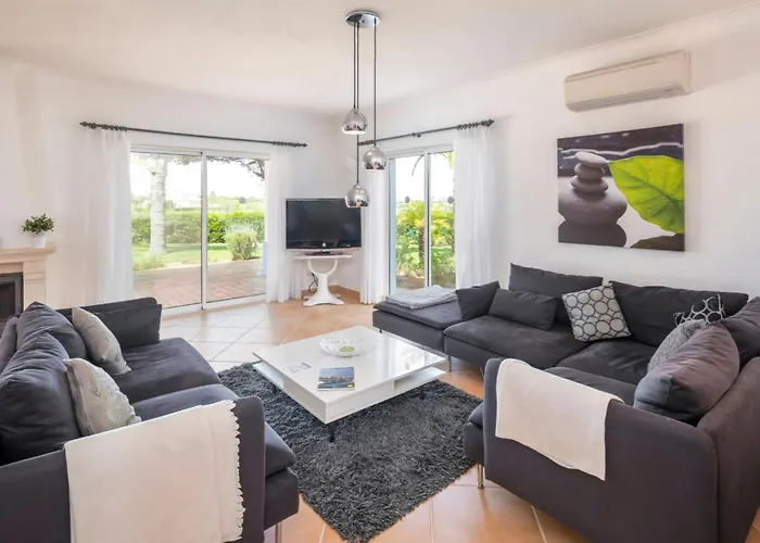 Luxurioese - Privater Pool Und Schoener Garten By Interhome Nyaraló Estômbar