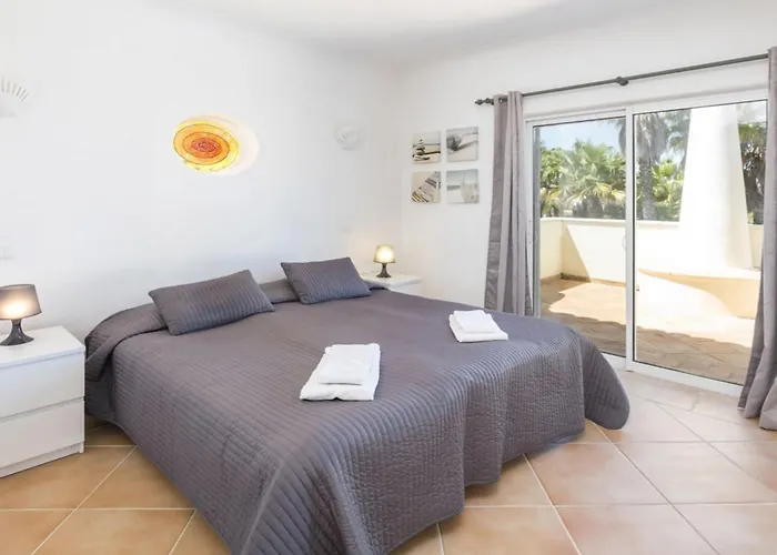 Luxurioese - Privater Pool Und Schoener Garten By Interhome Nyaraló Estômbar