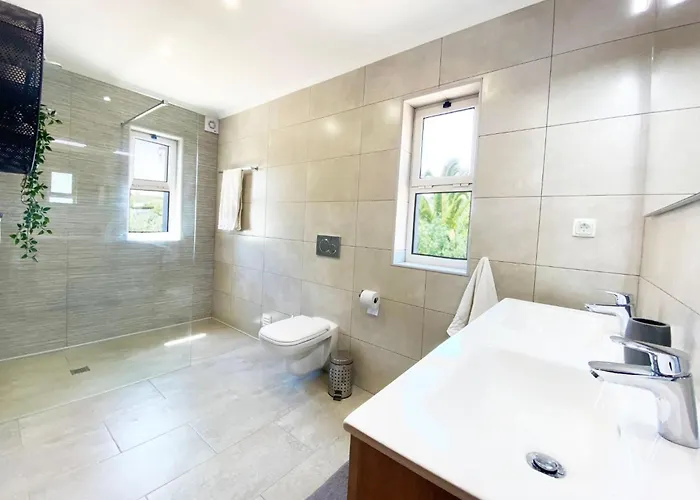 Nyaraló Luxurioese - Privater Pool Und Schoener Garten By Interhome