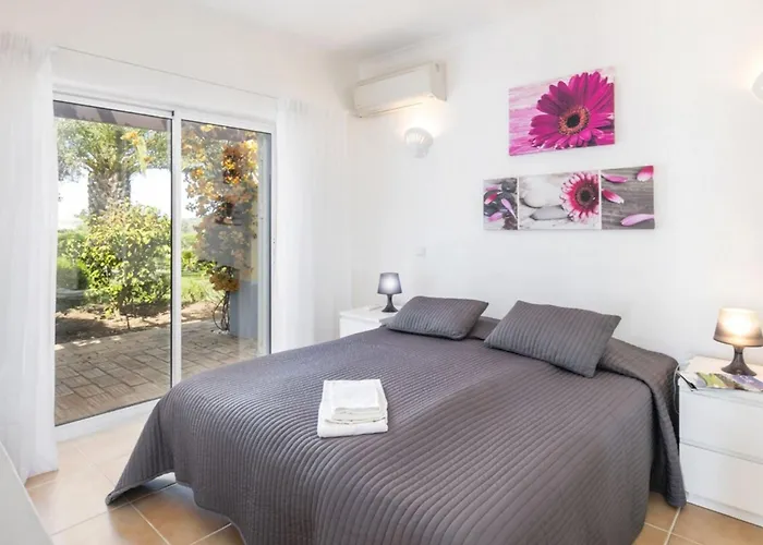 Luxurioese - Privater Pool Und Schoener Garten By Interhome Nyaraló Estômbar