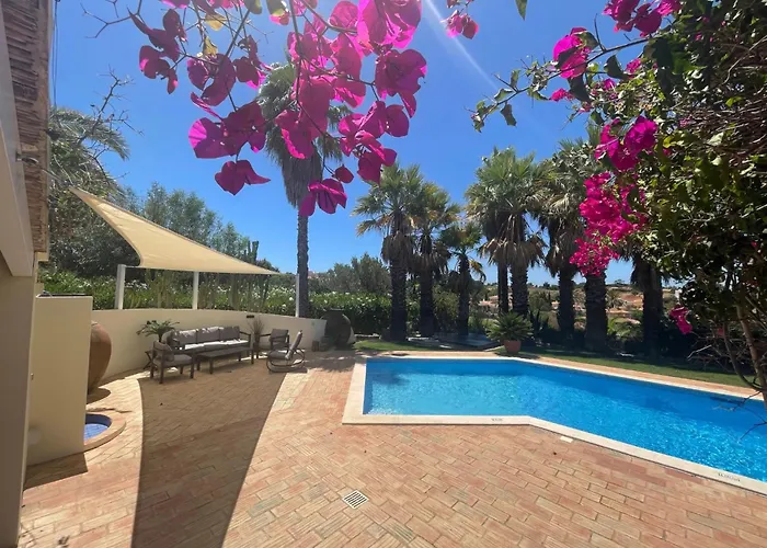Luxurioese - Privater Pool Und Schoener Garten By Interhome *