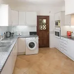 Luxurioese - Privater Pool Und Schoener Garten By Interhome