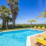 Luxurioese - Privater Pool Und Schoener Garten By Interhome Hébergement de vacances Estômbar