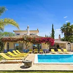 Luxurioese - Privater Pool Und Schoener Garten By Interhome * Estômbar