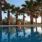 Luxurioese - Privater Pool Und Schoener Garten By Interhome Hébergement de vacances *